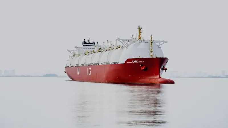 LNG carrier vessel at sea, representing BRONCI's LNG supply